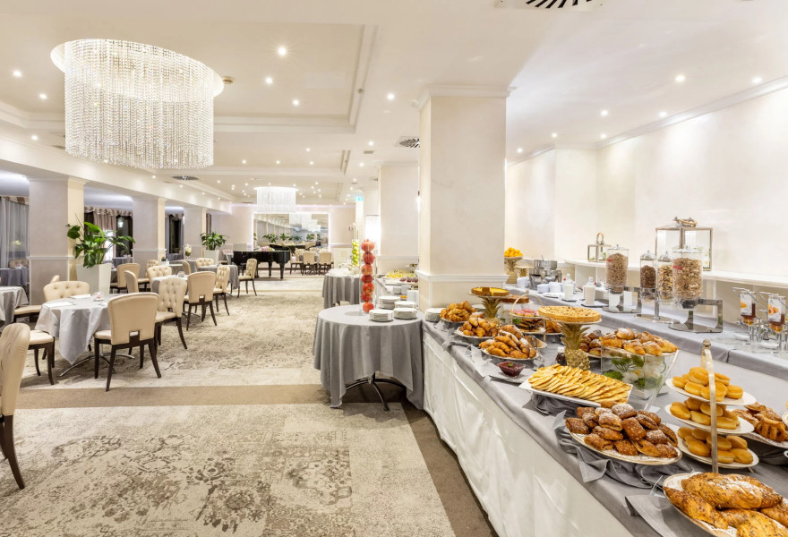 media.Slide_Colazione_7Hotel_Sporting_Rimini