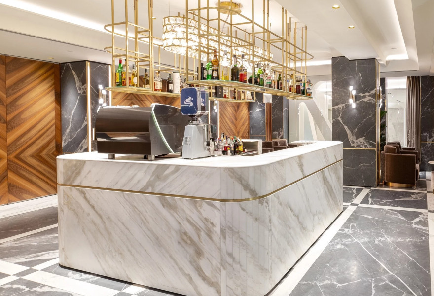 media.lounge bar